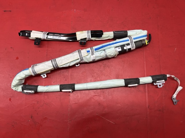 NISSAN 985P19UF8A Шторка боковая, левая в наличии Запорожье