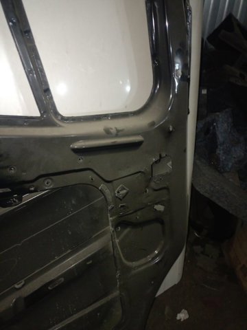 MERCEDES A9107202400 Дверь передняя левая в наличии Чернигов