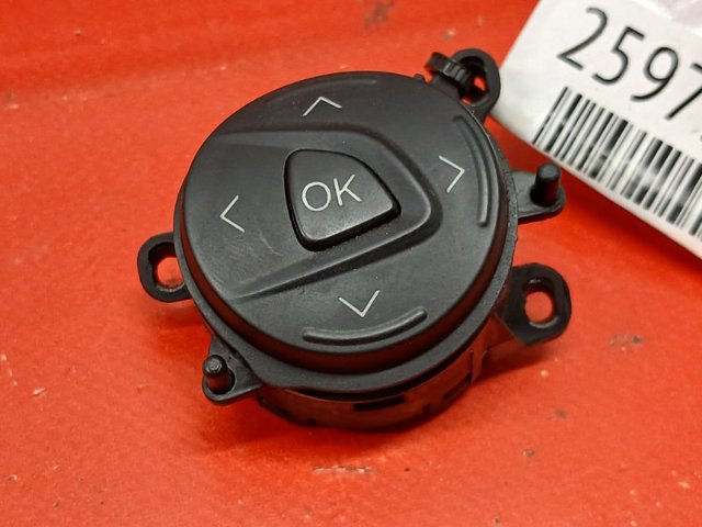 Блок кнопочных переключателей рулевого колеса AM5T14K147AA FORD