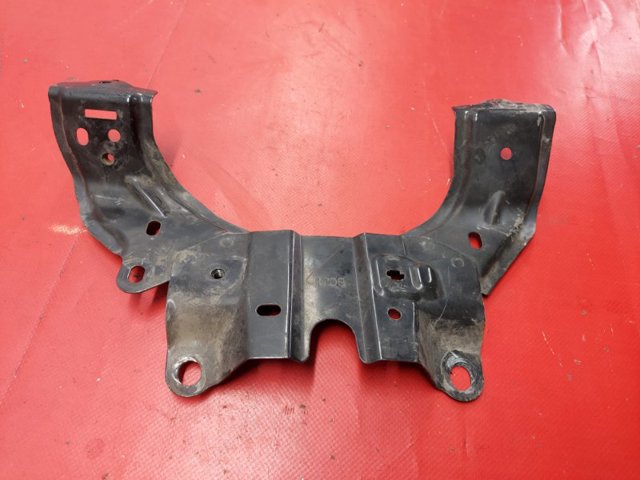 Кронштейн замка капота BCJH5215Y MAZDA