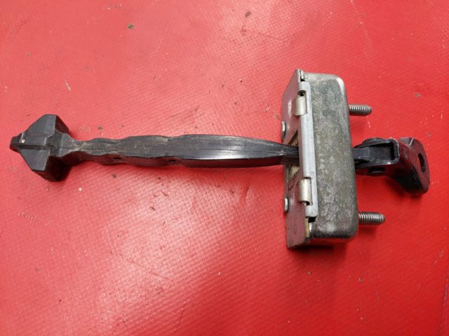Ограничитель открывания задней двери BCJH72270B MAZDA