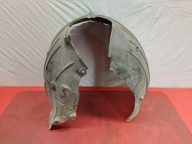Локер передний левый BCKA56140 MAZDA