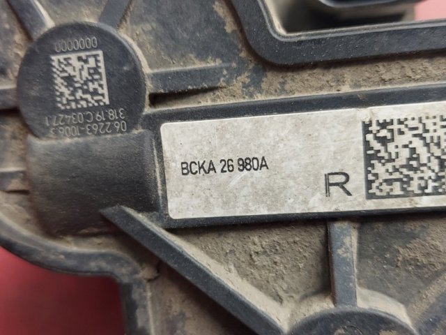 MAZDA BCYA2661X Суппорт тормозной задний правый в наличии Винница