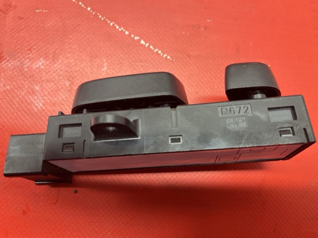 BDHW8815802 MAZDA купить в Ужгород