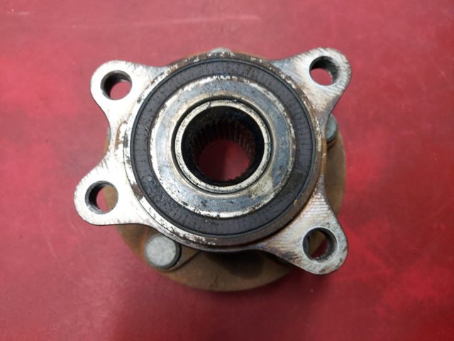 BDTS3304XA MAZDA Передняя ступица купить в Чернигов
