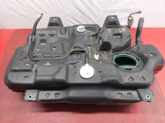 Бак топливный BDTS42110E MAZDA