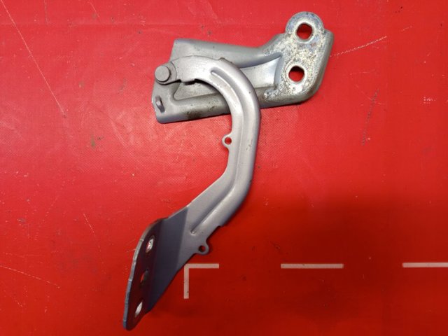 Петля капота, правая BM51A16800AD FORD