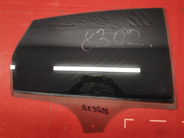 Стекло двери задней левой BM51A25712A FORD