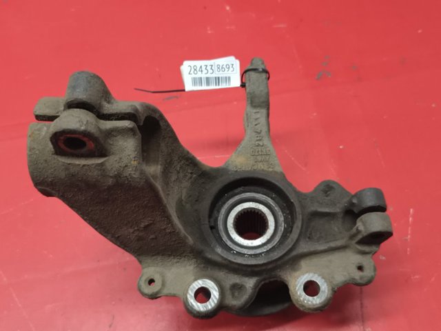 Кулак поворотный передний правый BV6Z3K185D FORD