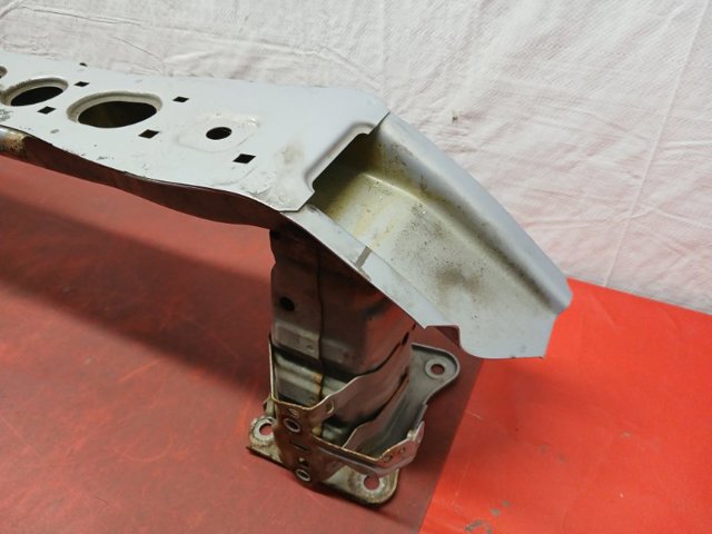 CP9Z17757A FORD Усилитель бампера переднего купить в Украина