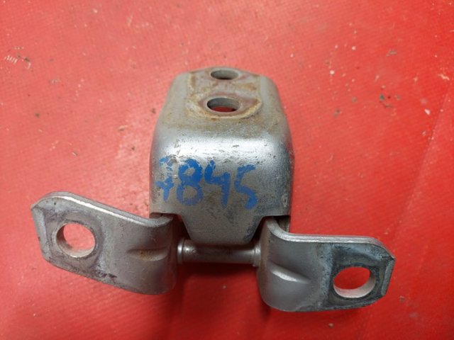 MAZDA D46158210B Петля двери передней левой в наличии Полтава