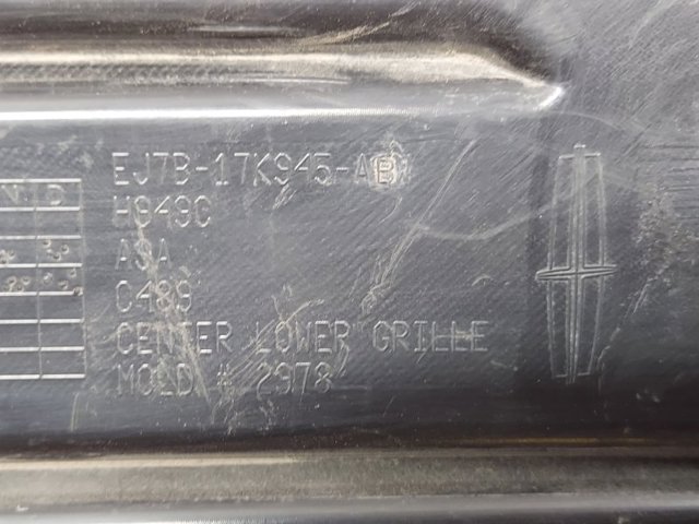 EJ7Z17K945AA FORD Решетка бампера купить в Павлоград