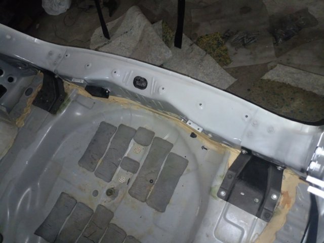 G91106RRMA NISSAN Панель багажного отсека задняя купить в Ровно
