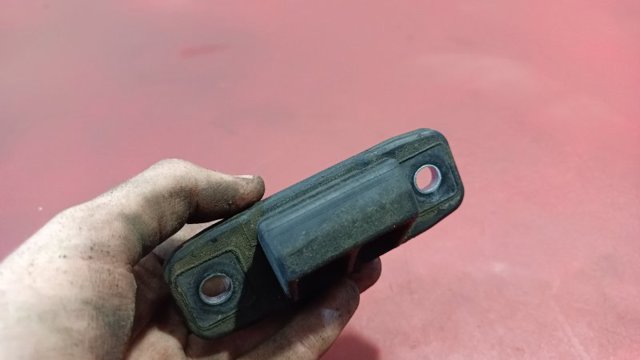 MAZDA GHP9624B0 Кнопка привода замка крышки багажника (двери 3/5-й (ляды) в наличии Одесса