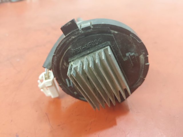 MAZDA H7651K124 в наличии Тернополь