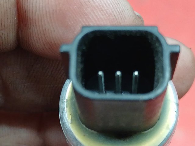 HG1A19D594AA Датчик давления кондиционера купить Черновцы