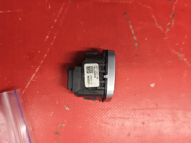 JX7T14017BA FORD Кнопка блокировки дверей купить в Николаев