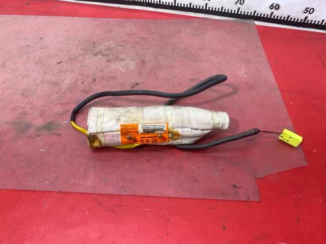 Подушка безопасности AIRBAG спинки сиденья, правого K12357KA0 MAZDA