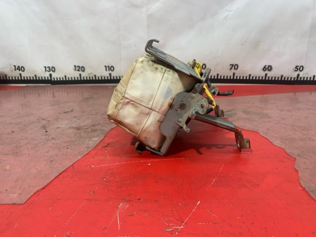 MAZDA KB7W57K50D Подушка безопасности (AIRBAG) пассажирская в наличии Ровно