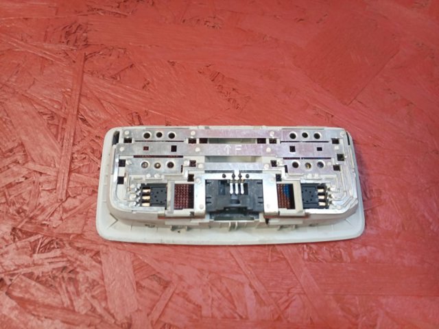 MAZDA KD455131075 Плафон освещения салона (кабины) задний в наличии Николаев