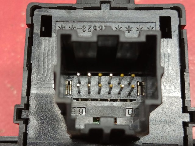 LB5T2B623AAW FORD Клавиша электромеханического стояночного тормоза купить в Черкассы