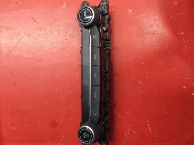 Пульт управления магнитолой LJ6T18K811CA FORD