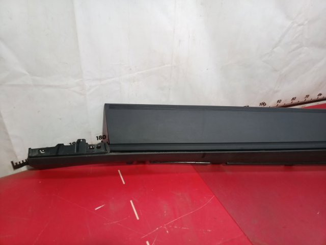 LJ8Z5810177BA Накладка (молдинг) порога наружная левая купить Львов
