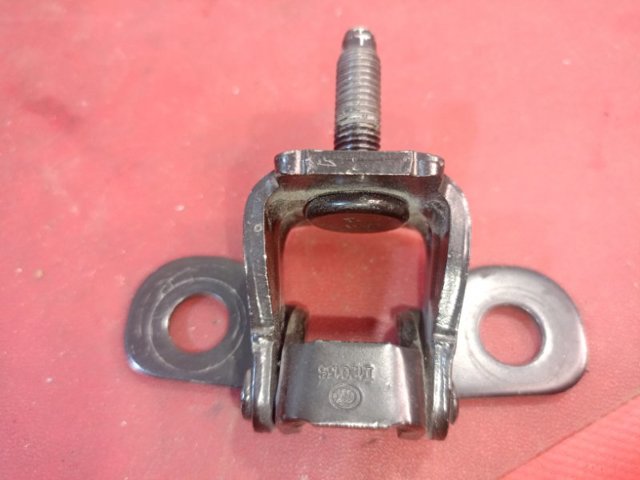 Завеса задней двери, ляды LJ8Z5842900A FORD