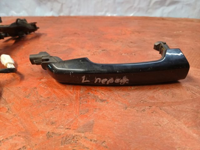 Ручка двери передней наружная LR061201 LAND ROVER