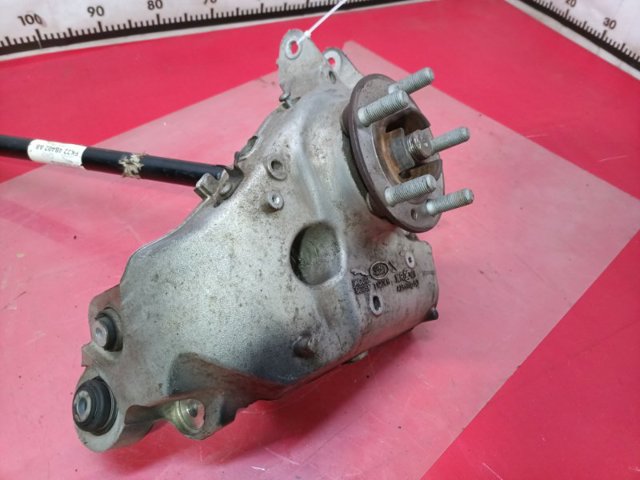 Цапфа левая LR087650 LAND ROVER