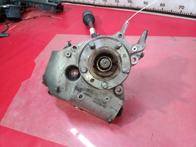LAND ROVER LR087650 Цапфа задняя левая в наличии Черновцы