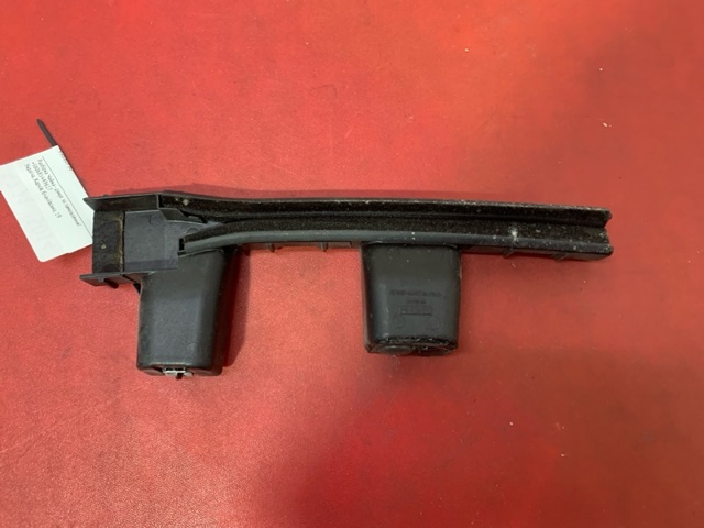 Хомут пластиковый универсальный PA66GF30 GM