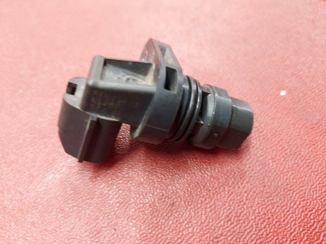 Датчик фаз PE0118230 MAZDA