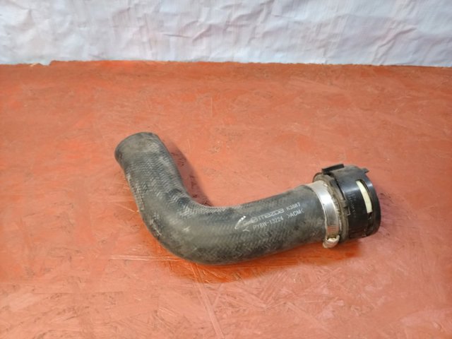Шланг интеркуллера PY8W13330D MAZDA