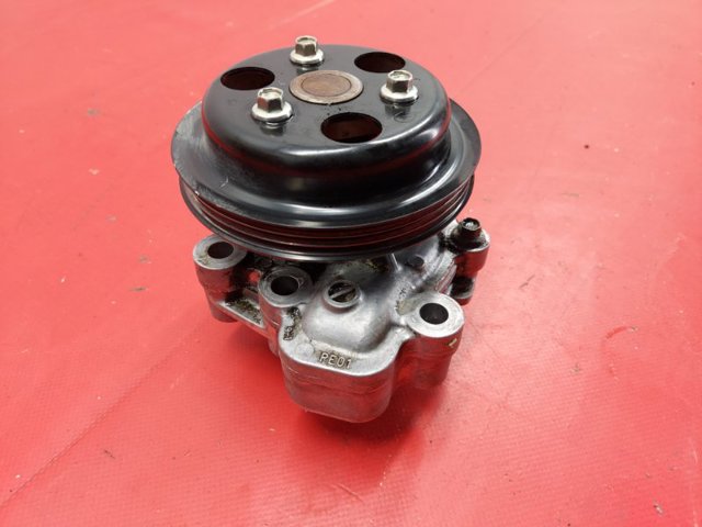MAZDA PYFA15010D Помпа водяная (насос) охлаждения в наличии Ровно