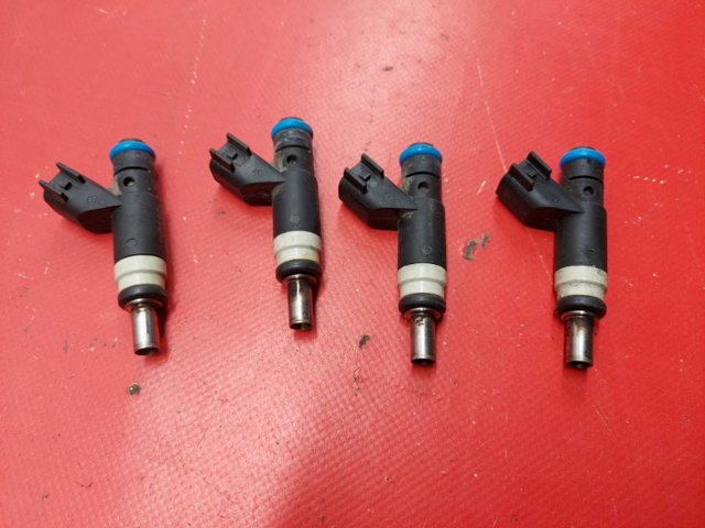 Форсунка инжектора RL891577AC CHRYSLER