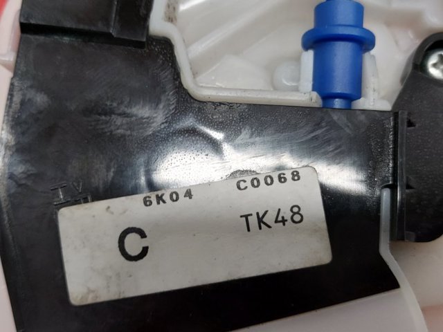 TK4858310 Замок передней правой двери купить Сумы
