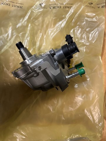Насос топливный высокого давления 445010739 BOSCH
