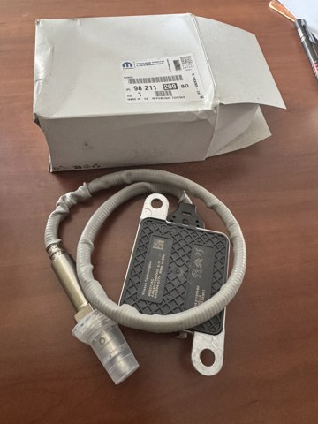 Датчик оксидов азота NOX 9821120980 PEUGEOT