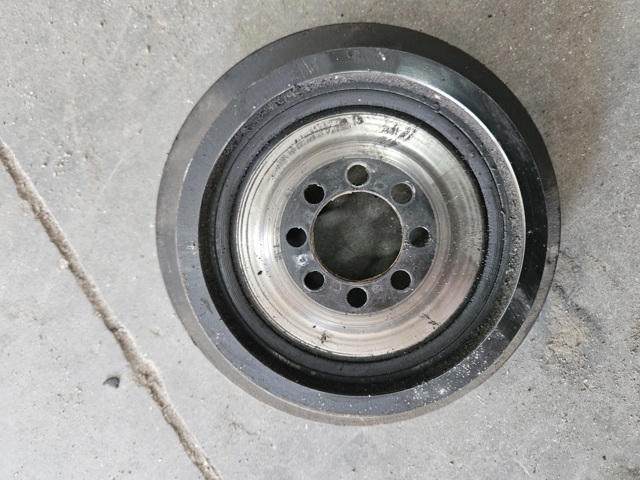 Шкив коленвала 11237573655 BMW