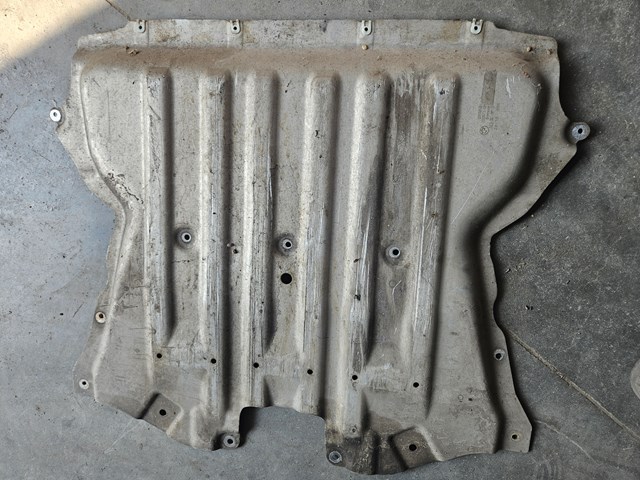 Защита моторного отсека 31146884048 BMW