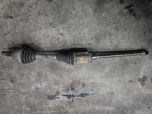Полуось передняя, правая 31607558950 BMW