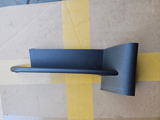Решетка бампера переднего правая 51117056094 BMW