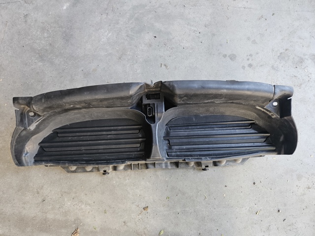 Жалюзи радиатора 51117178116 BMW