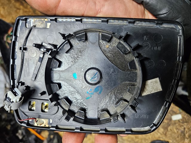 51163418486 BMW Зеркальный элемент зеркала заднего вида правого купить в Днепр