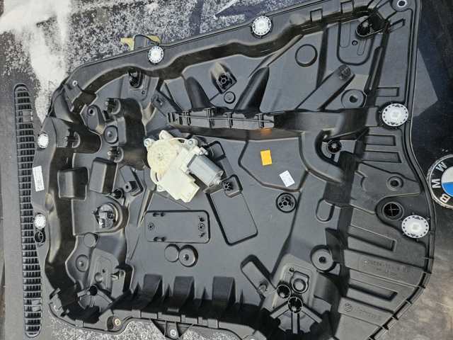 Механизм стеклоподъемника двери передней, правой 51339463720 BMW
