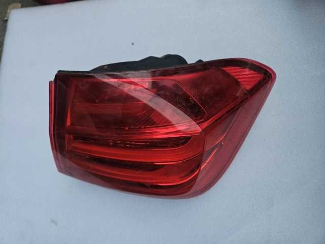 Фара задняя правая внешняя 63217313040 BMW