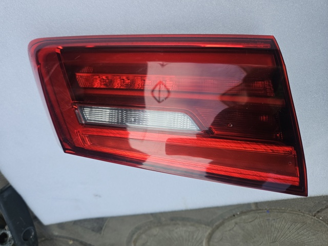 Задний левый внутренний фонарь 63217420455 BMW