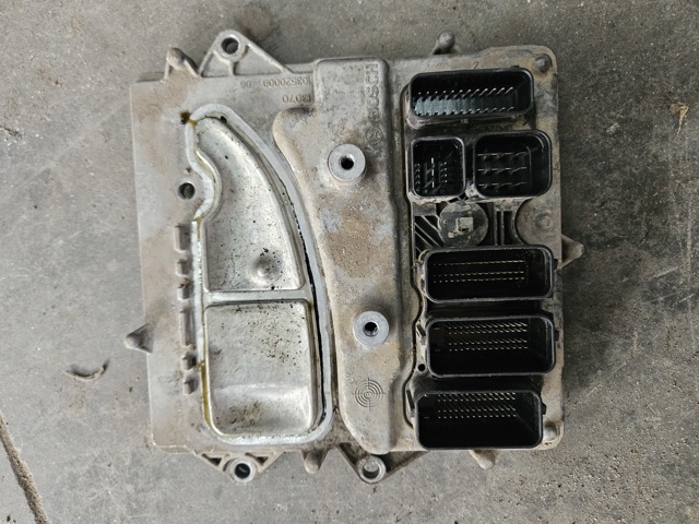 Мозги двигателя 8615879 BMW