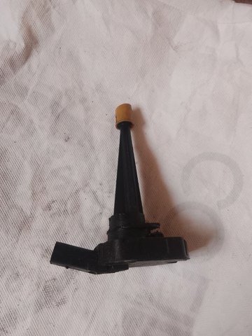 VAG 03L907660C Датчик уровня масла в наличии Ровно